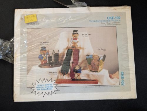 Vintage Carolyn Kyle Bears on Parade 3D Stained Glass Patterns, CKE-102